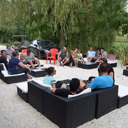 Camping Les Etangs De Plessac 3*