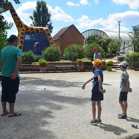 Camping Les Etangs De Plessac 3*